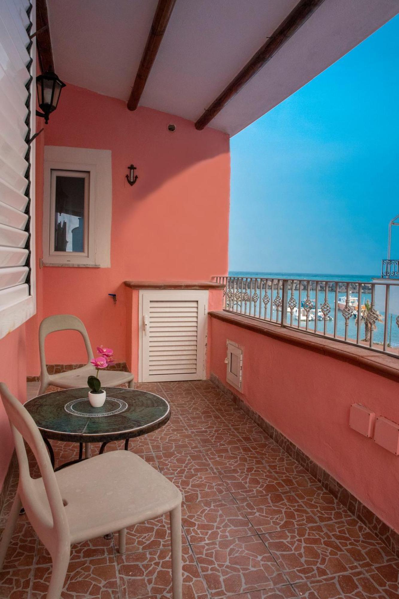 Mare Nostrum - Beachfront House - Sant'Angelo Ischia Eksteriør bilde